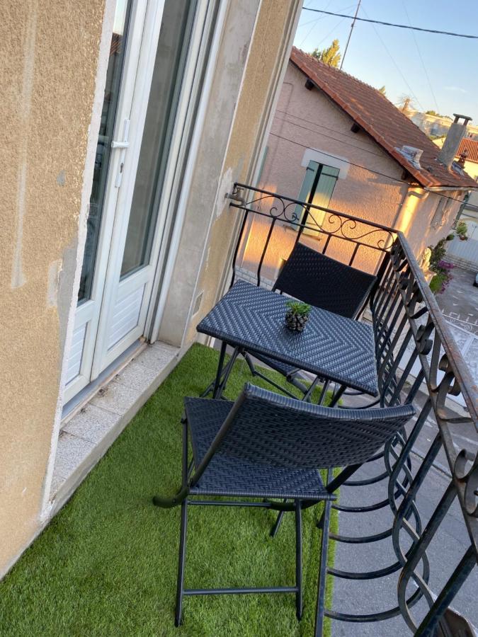 Appartement Cosy Et Moderne, Proche Cite Des Papes Avignon Exterior photo